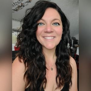 Meet your Posher, Jen